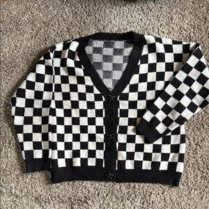 Boxy checkered cardigan with skull and crossbones buttons M